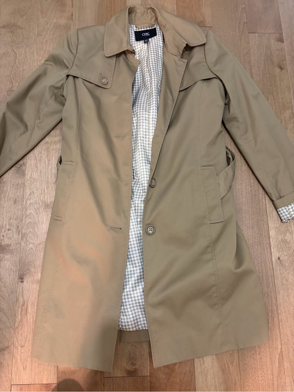 CHIC- Tan Trench Coat
